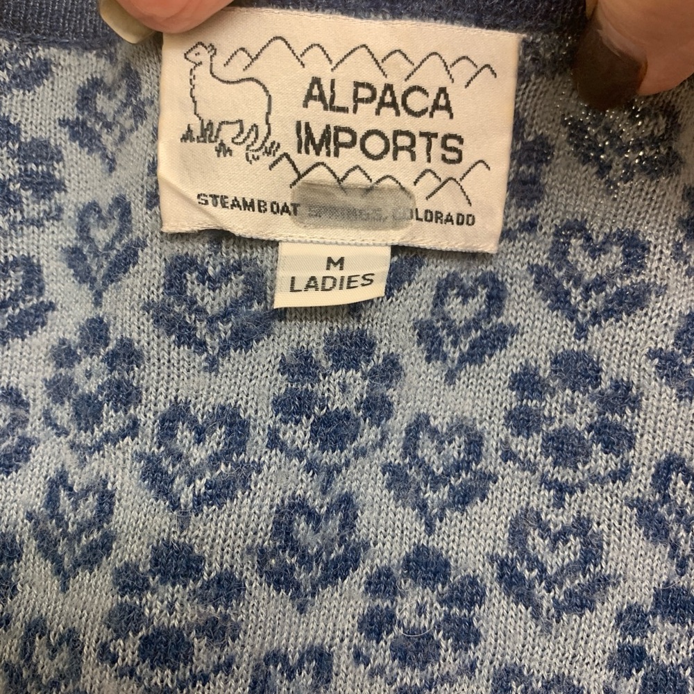 Alpaca Imports Blue & White Patterned Women's Cardigan - Picture 6 of 8